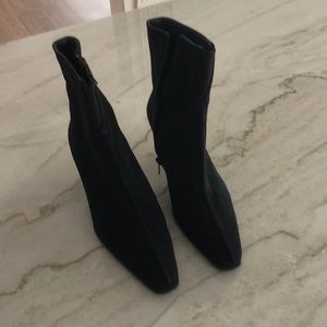 Black bootie